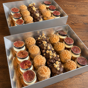 Plateau de pièces sucrées – 40 pièces (2 plateaux)